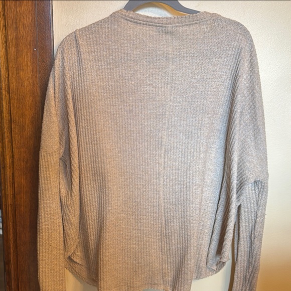 Gray Button-Up Knit Cardigan - Picture 4 of 5